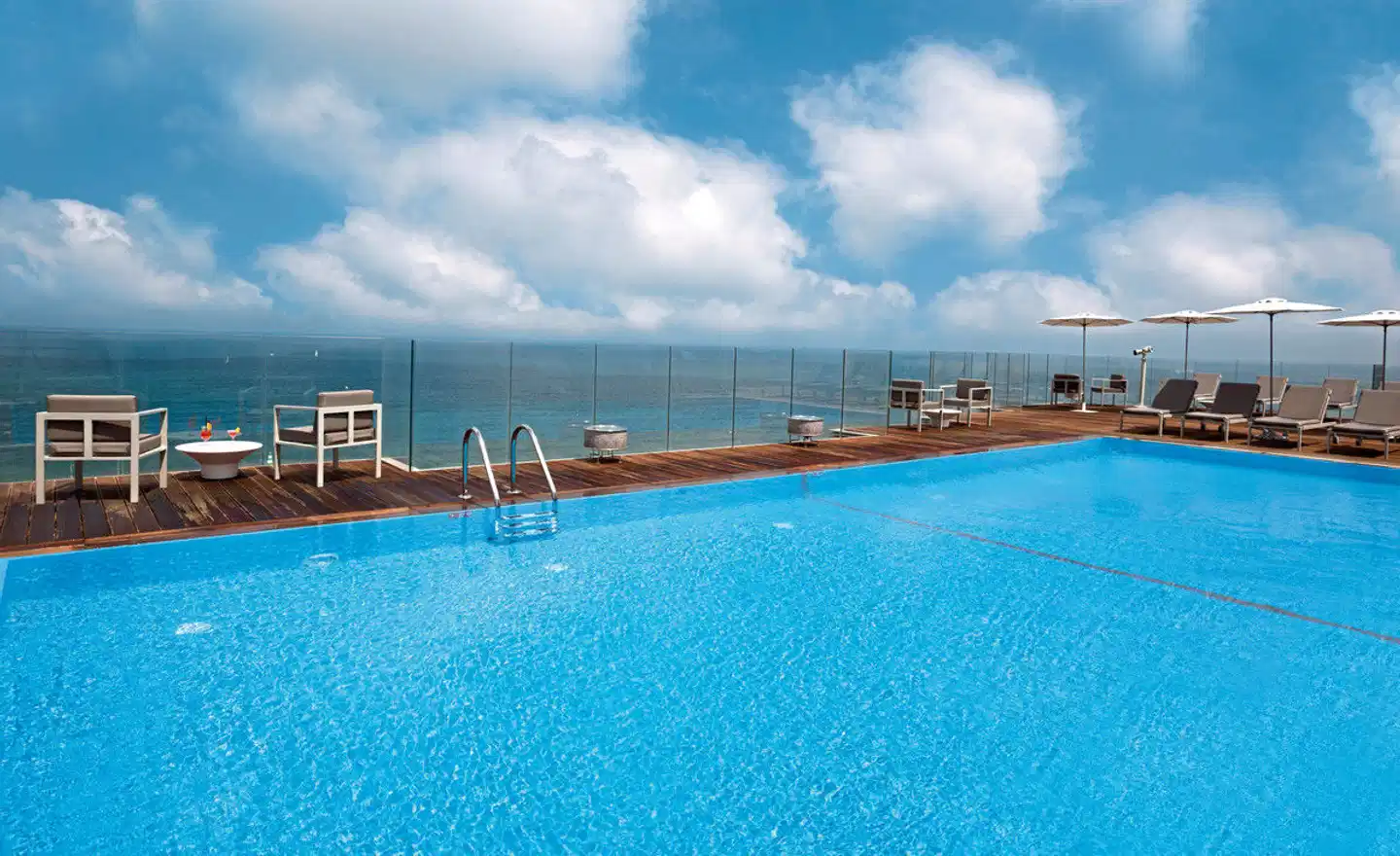 Carlton Tel Aviv on the Beach Pool