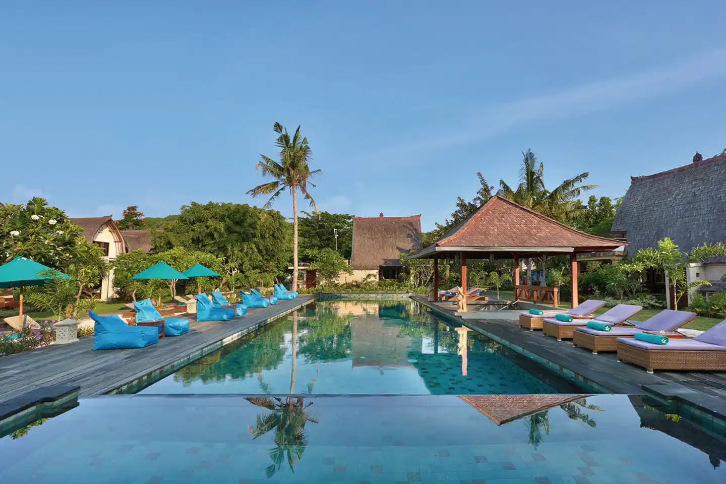 Hotel Vila Ombak Pool