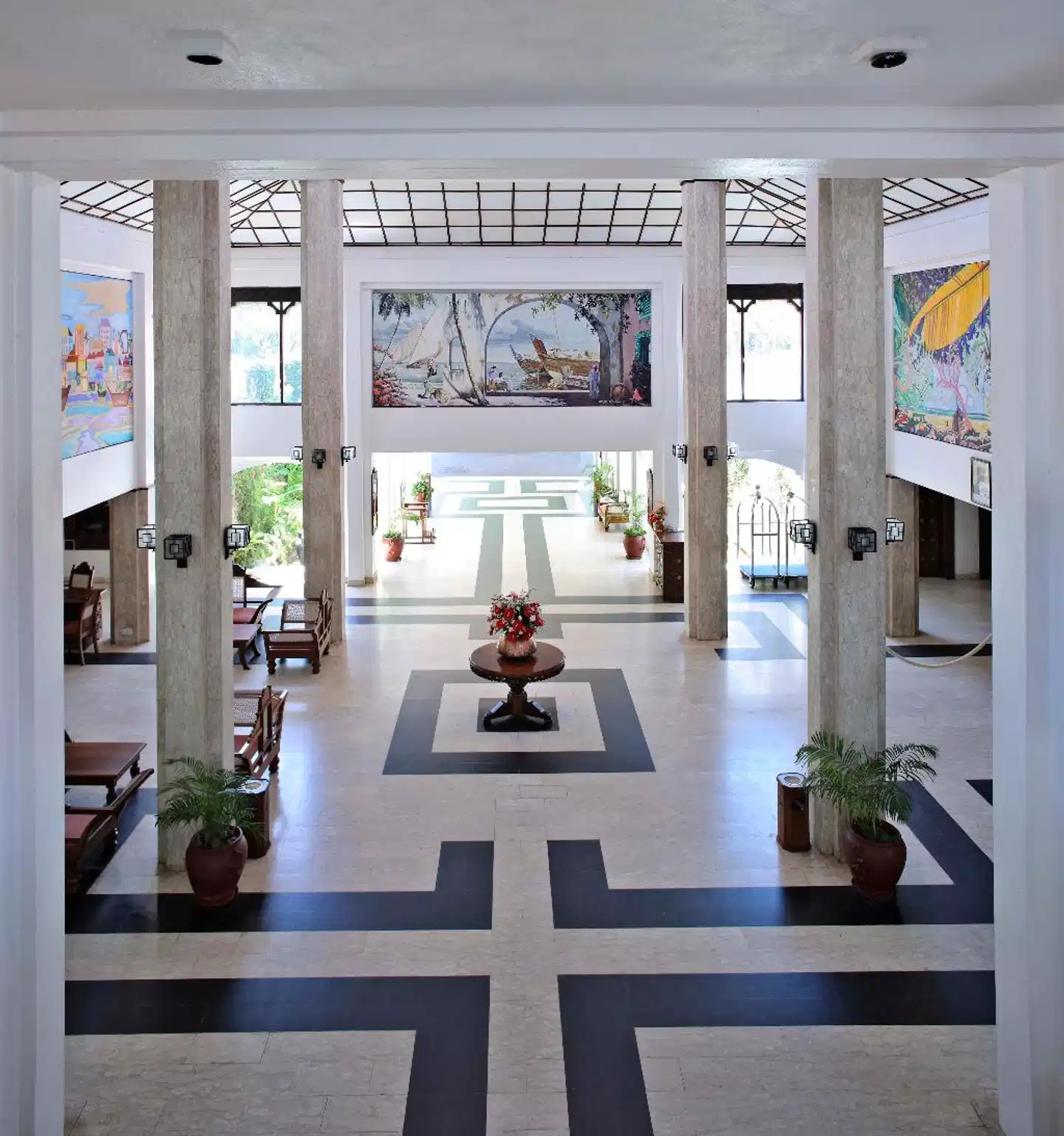 Sarova Whitesands Beach Resort & Spa Lobby