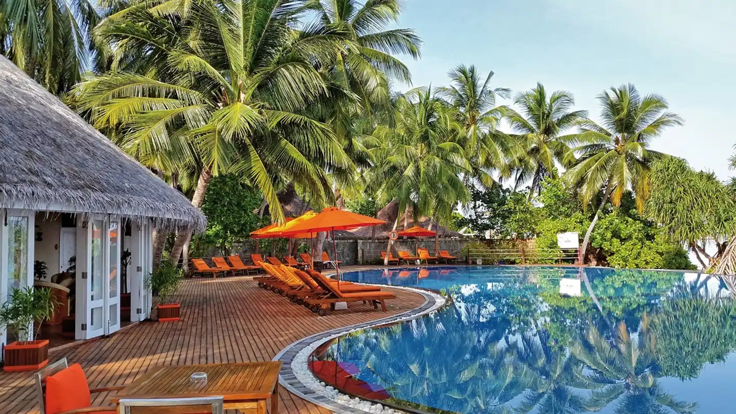 Sun Siyam Vilu Reef Maldives Pool