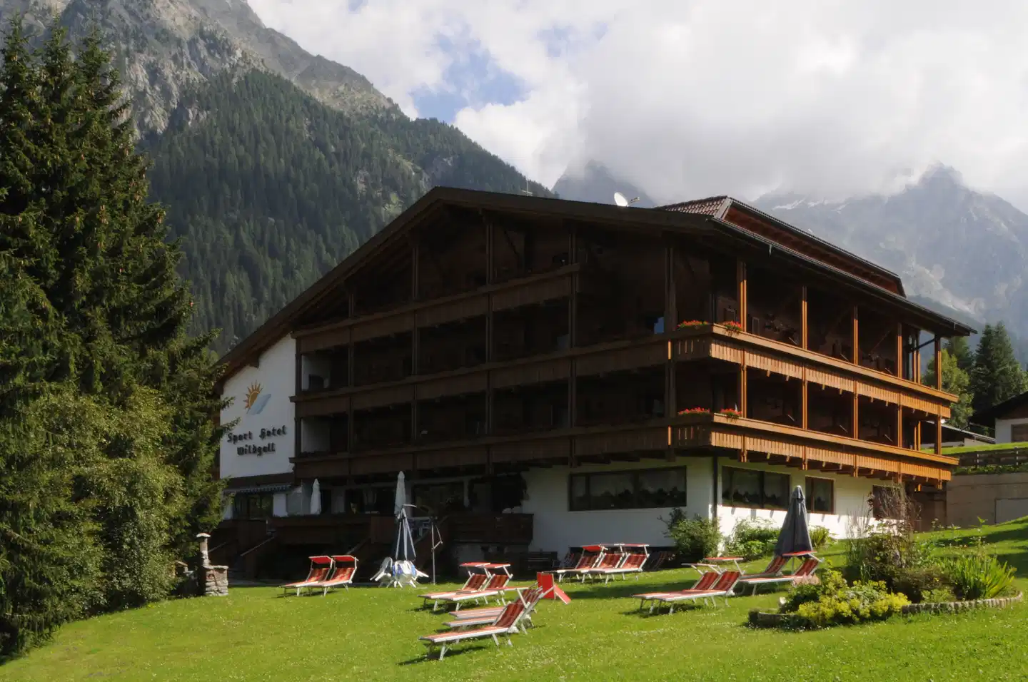 Sporthotel Wildgall Aussenansicht