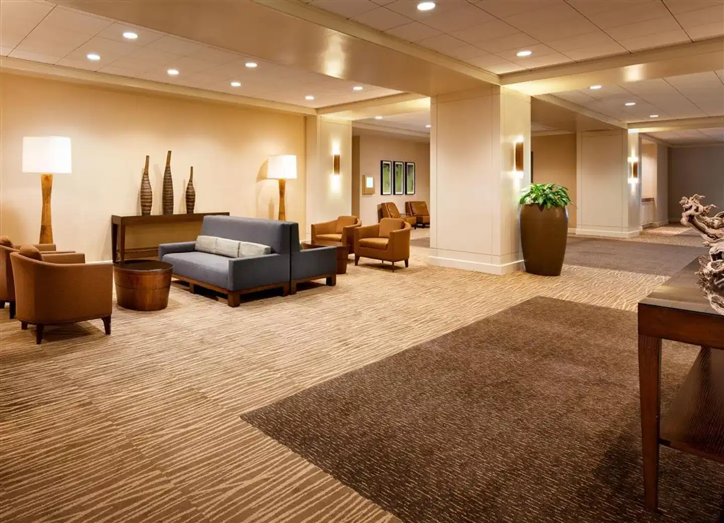 The Westin Los Angeles Airport Lobby