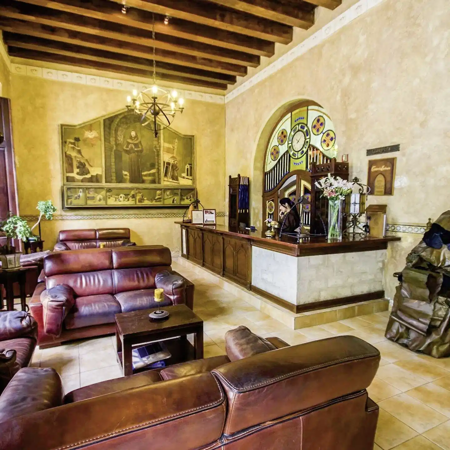 Los Frailes Lobby