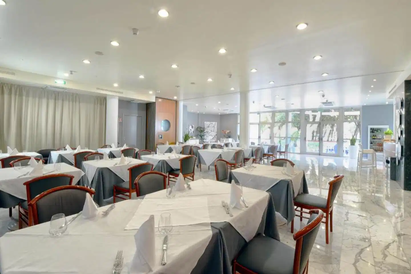 Raffaello Hotel Restaurant