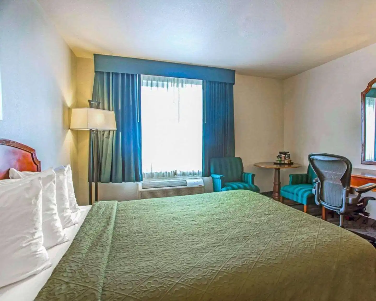 Quality Inn & Suites Airport West Salt Lake City Wohnbeispiel