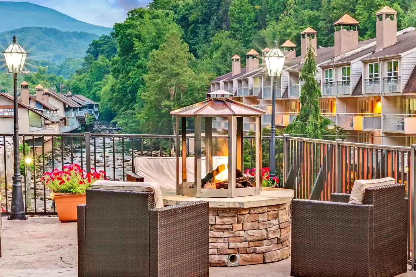 Baymont by Wyndham Gatlinburg On The River Terrasse