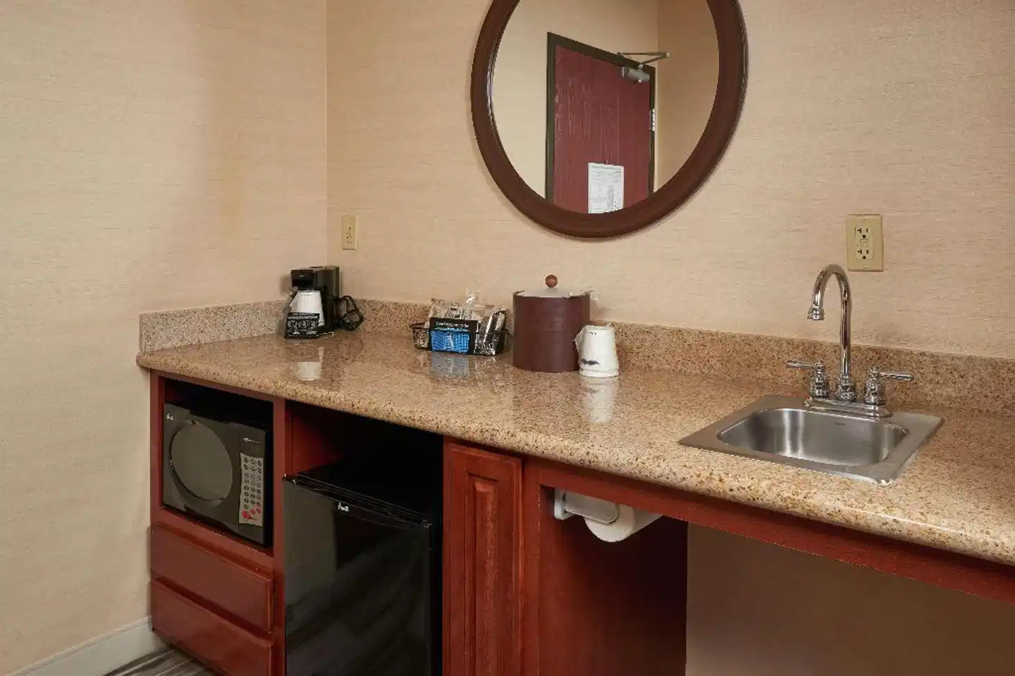Hampton Inn & Suites Phoenix-Surprise Badezimmer