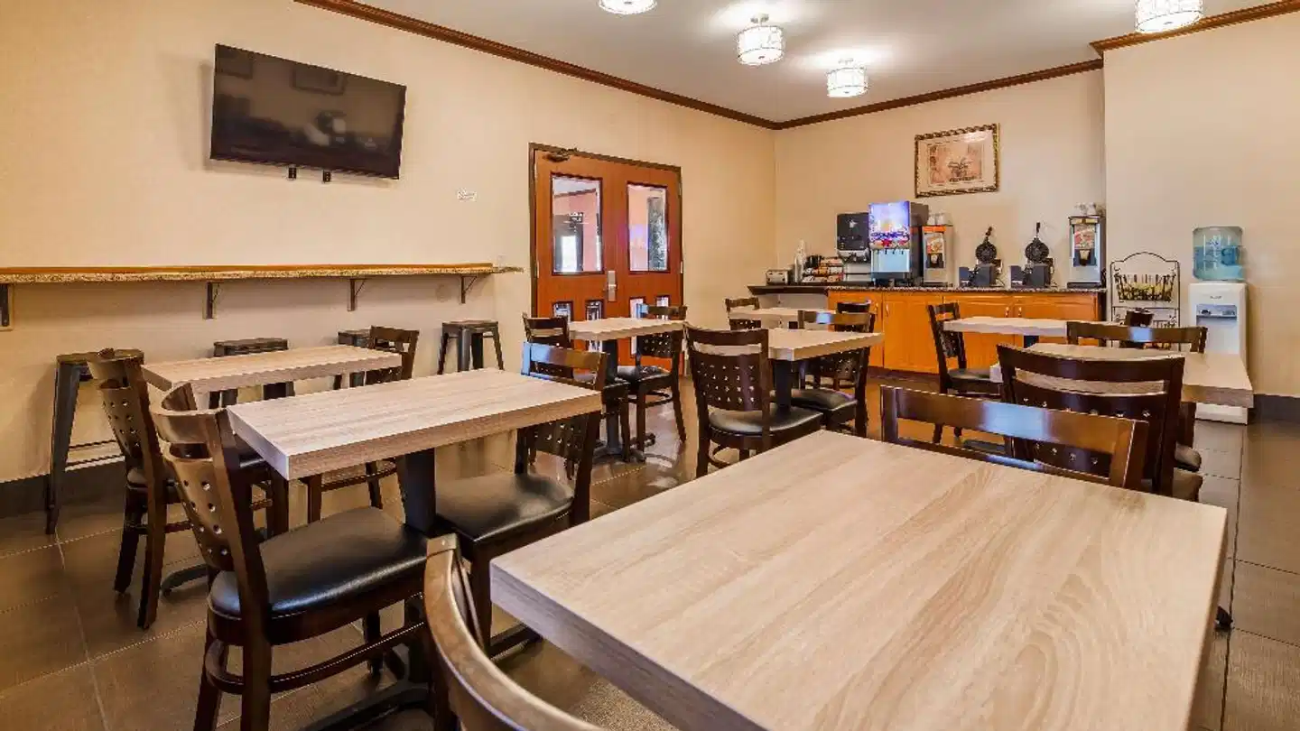 Best Western Los Angeles Worldport Hotel Wohnbeispiel