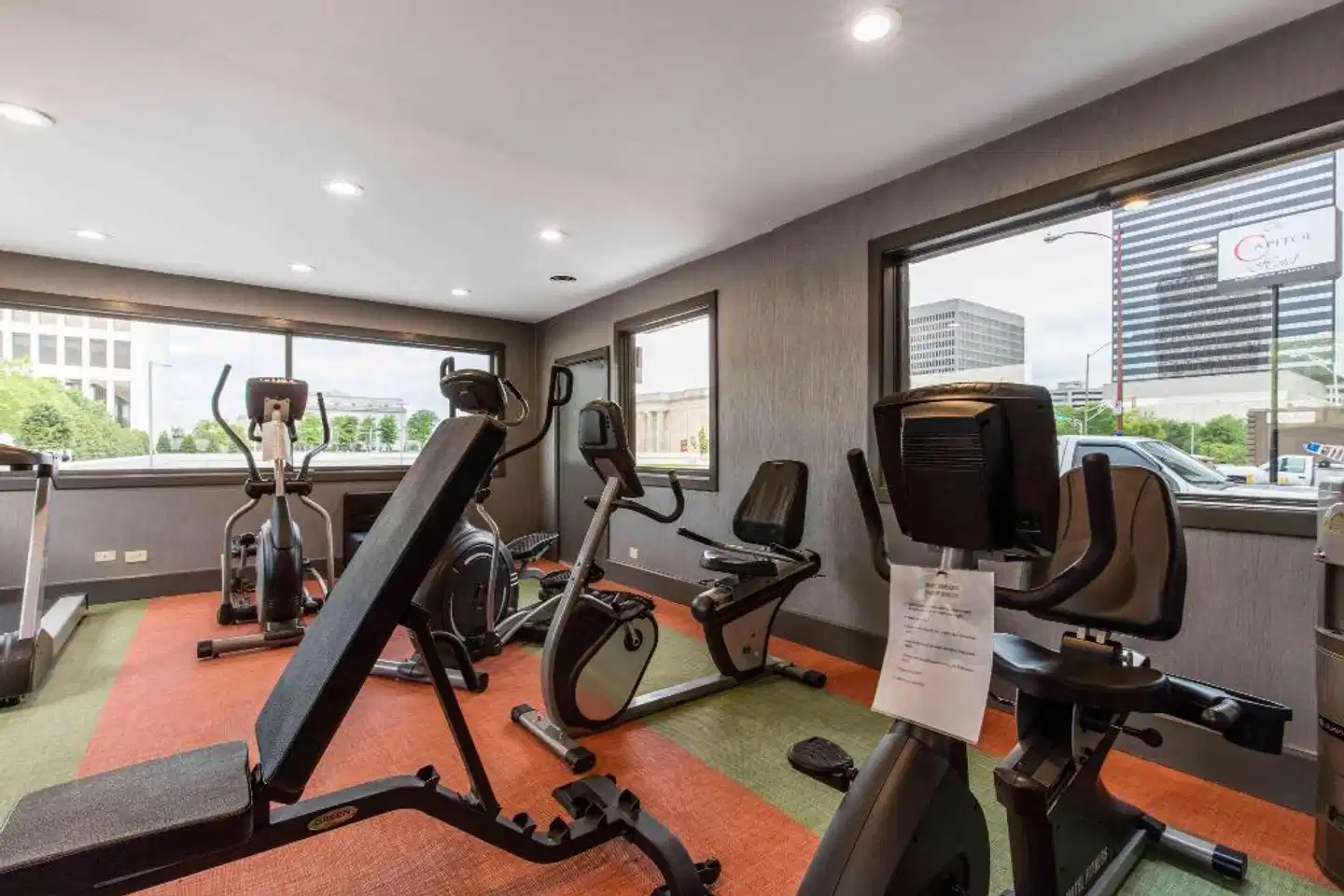 The Capitol Hotel Sport und Entertainment