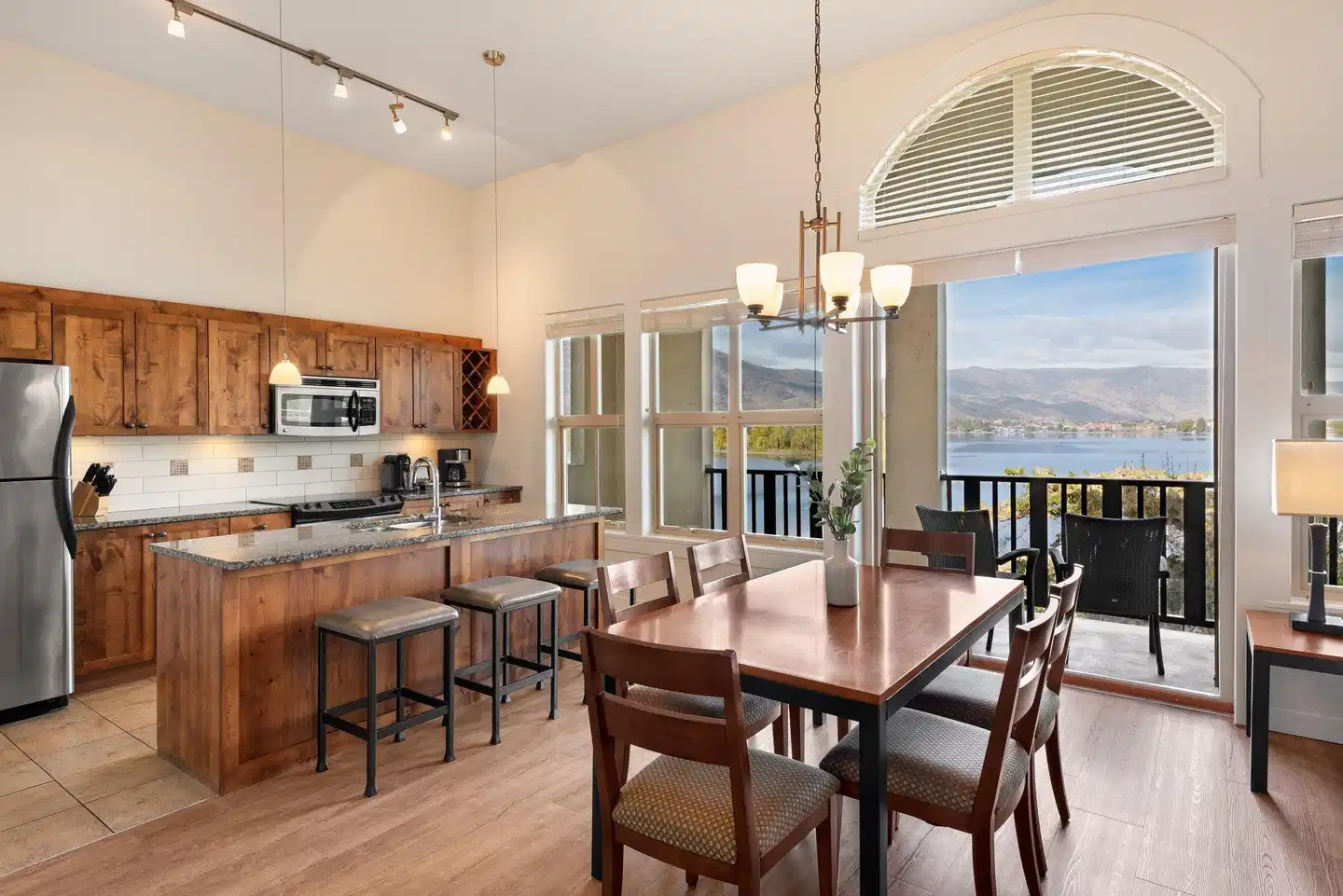 Walnut Beach Resort Bar