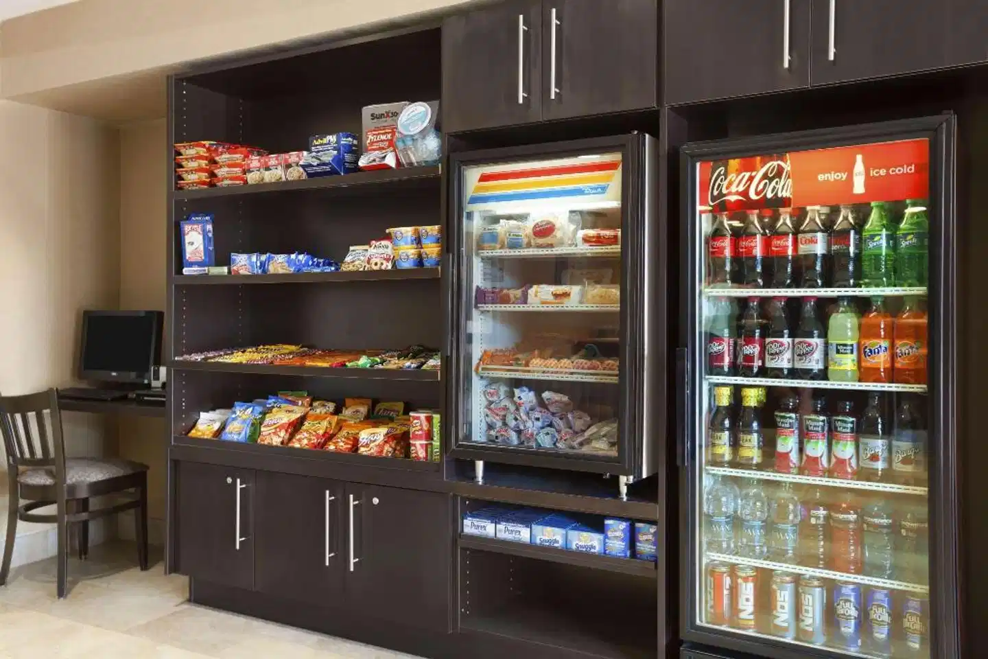 Howard Johnson by Wyndham San Diego Sea World Bar