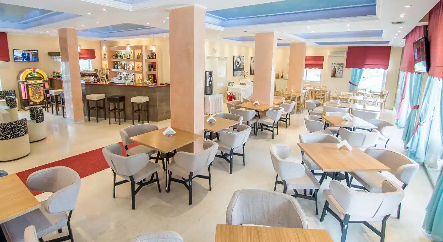 Primavera Hotel Restaurant