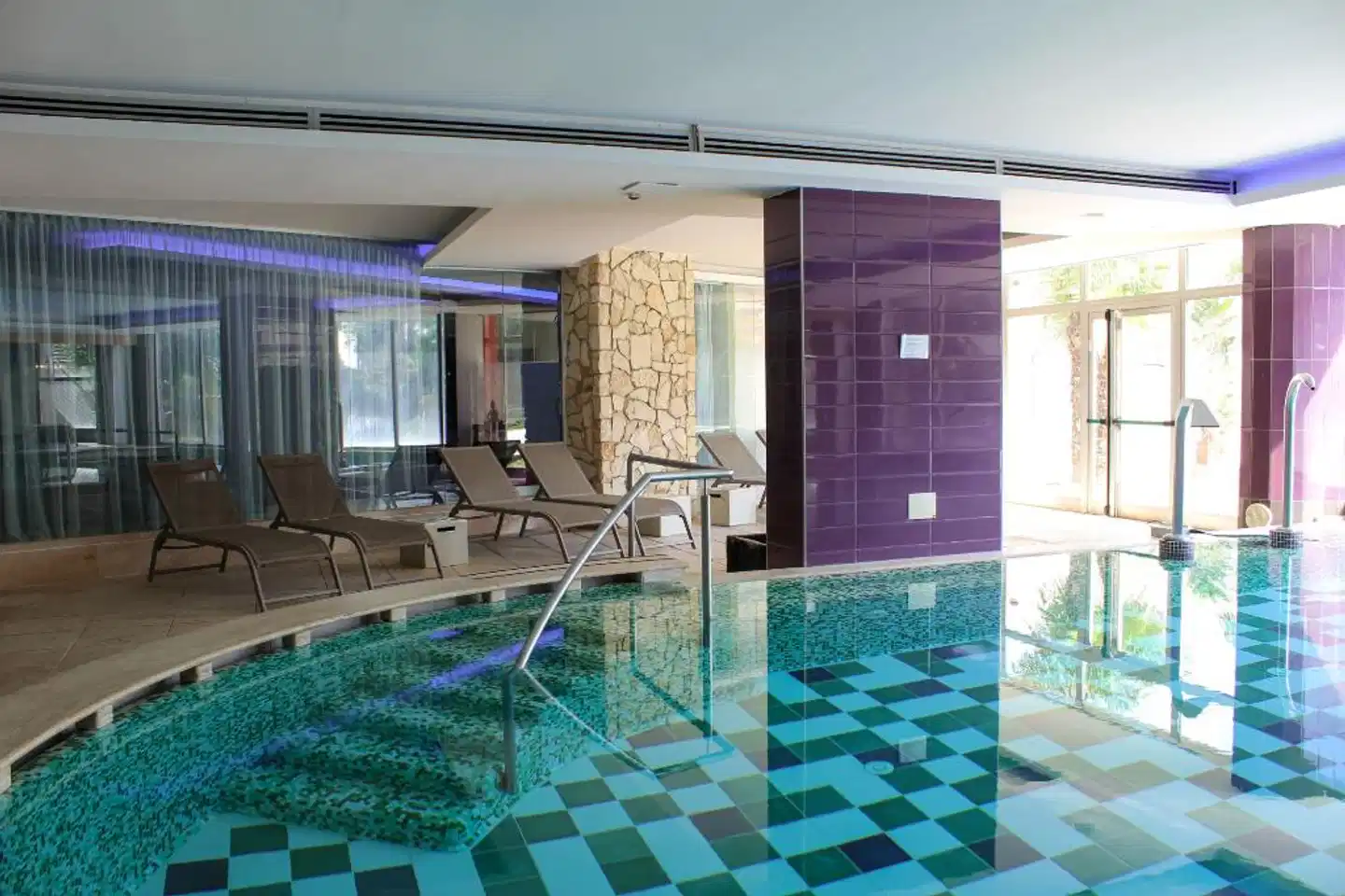 Antares Sport Beauty & Wellness Hallenbad