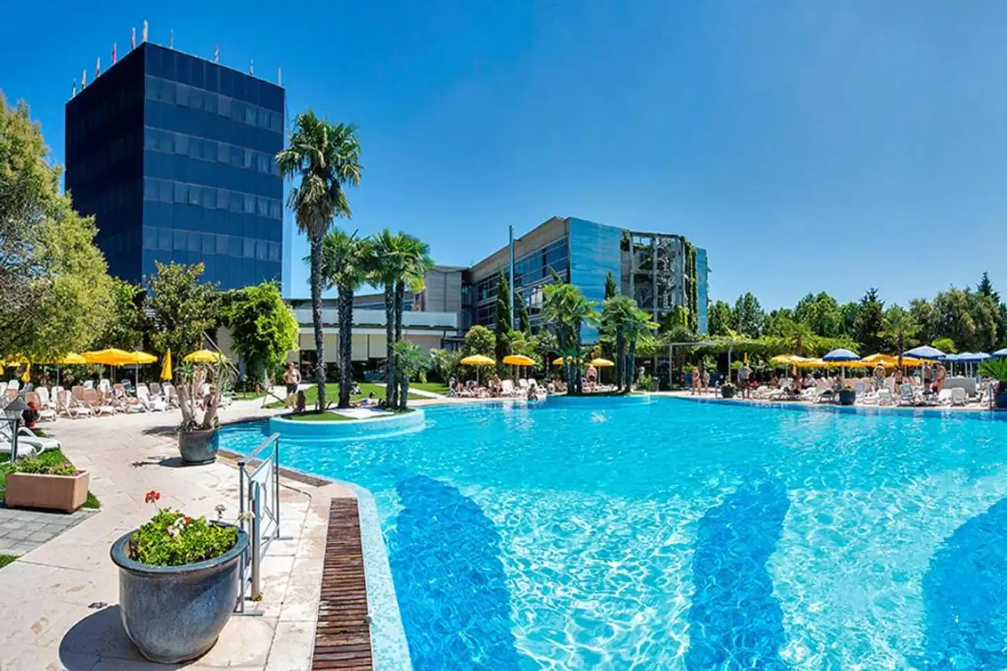 Antares Sport Beauty & Wellness Pool