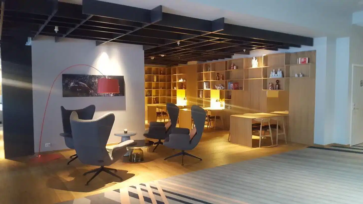 Quality Hotel Residence Lobby