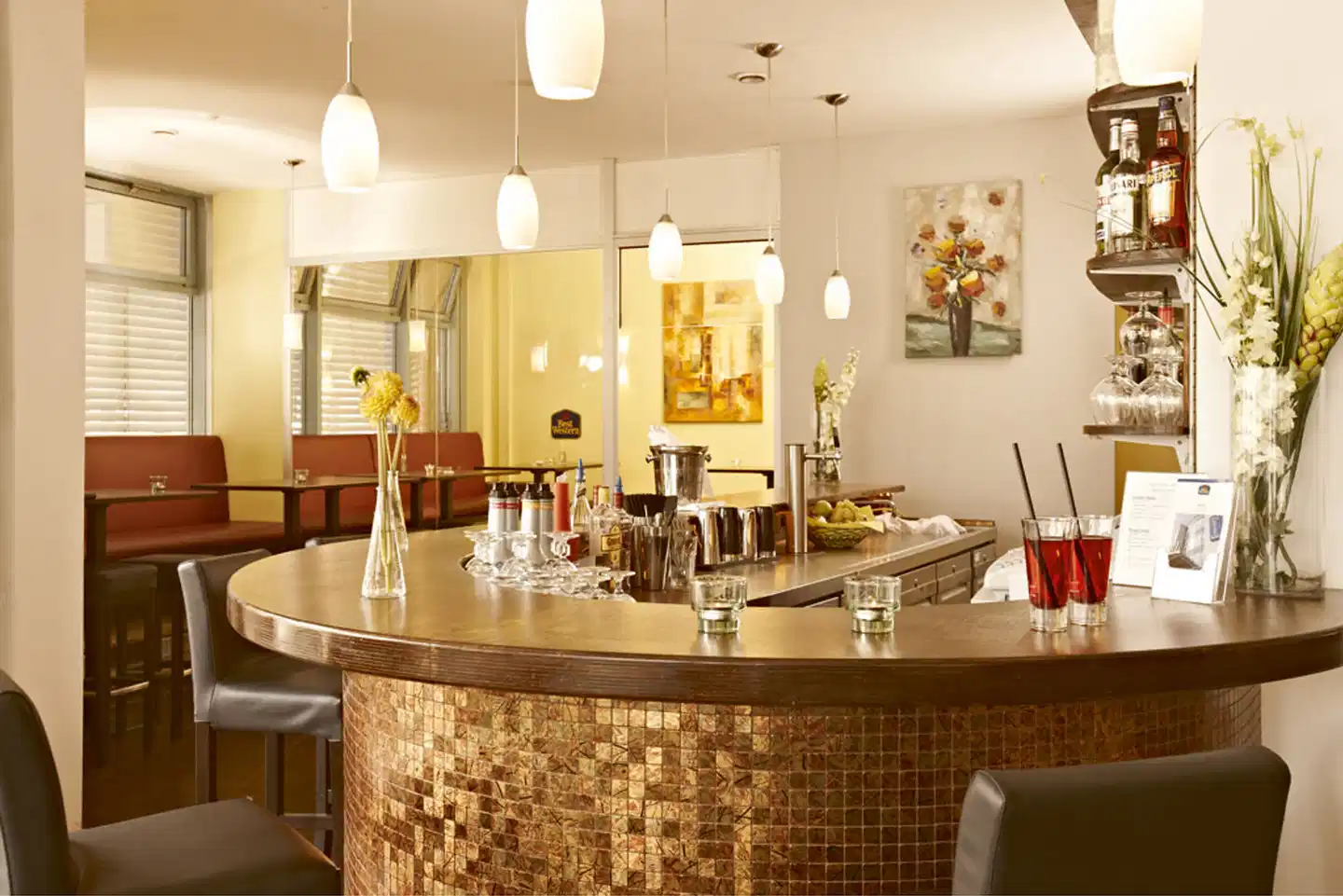 Hotel Kiel By Golden Tulip Bar