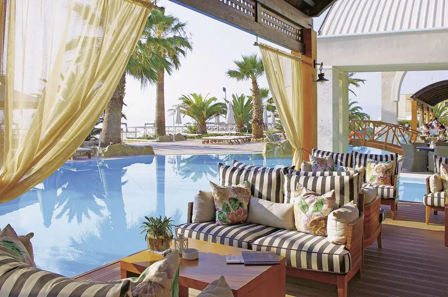 Mediterranean Village Hotel & Spa Terrasse