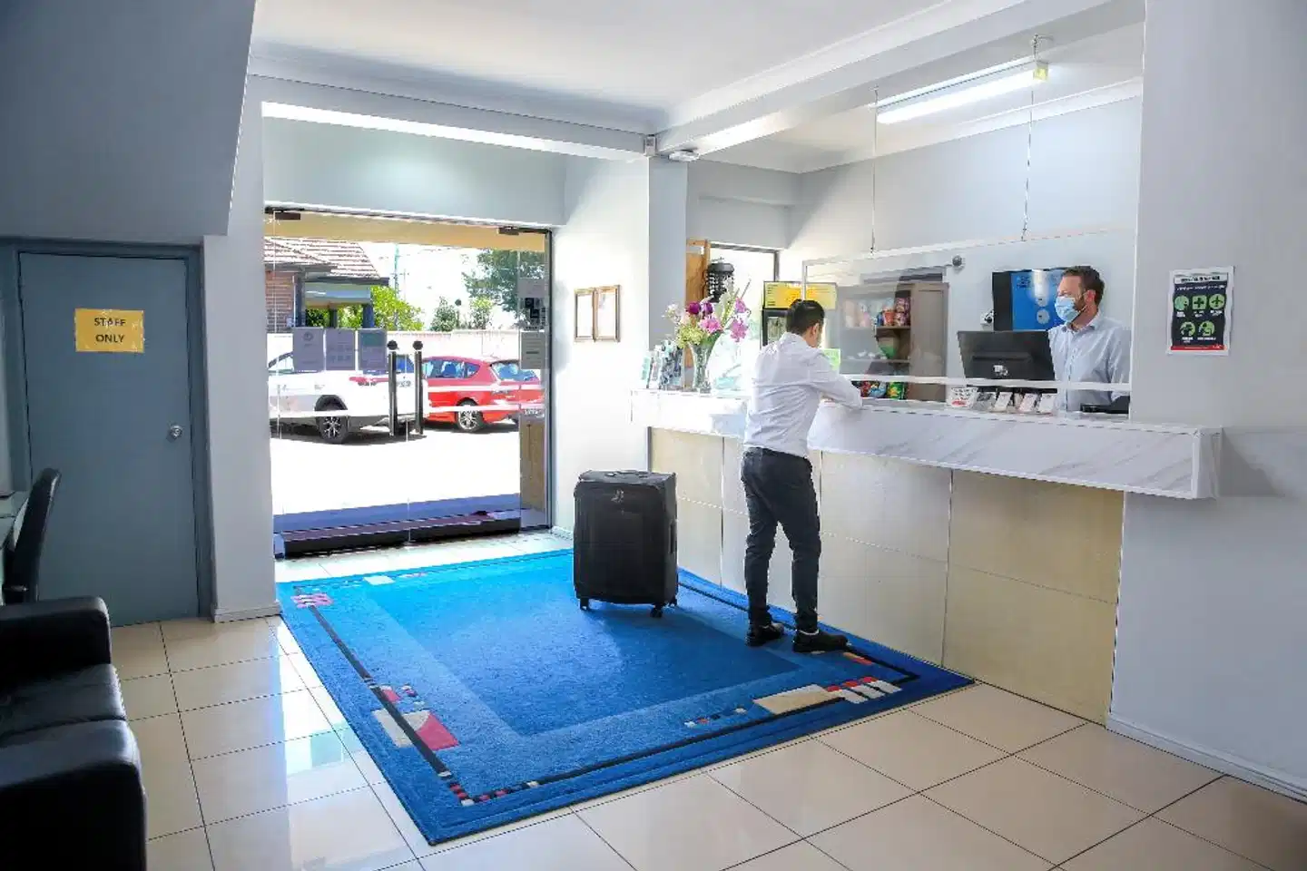 Metro Inn Ryde Lobby