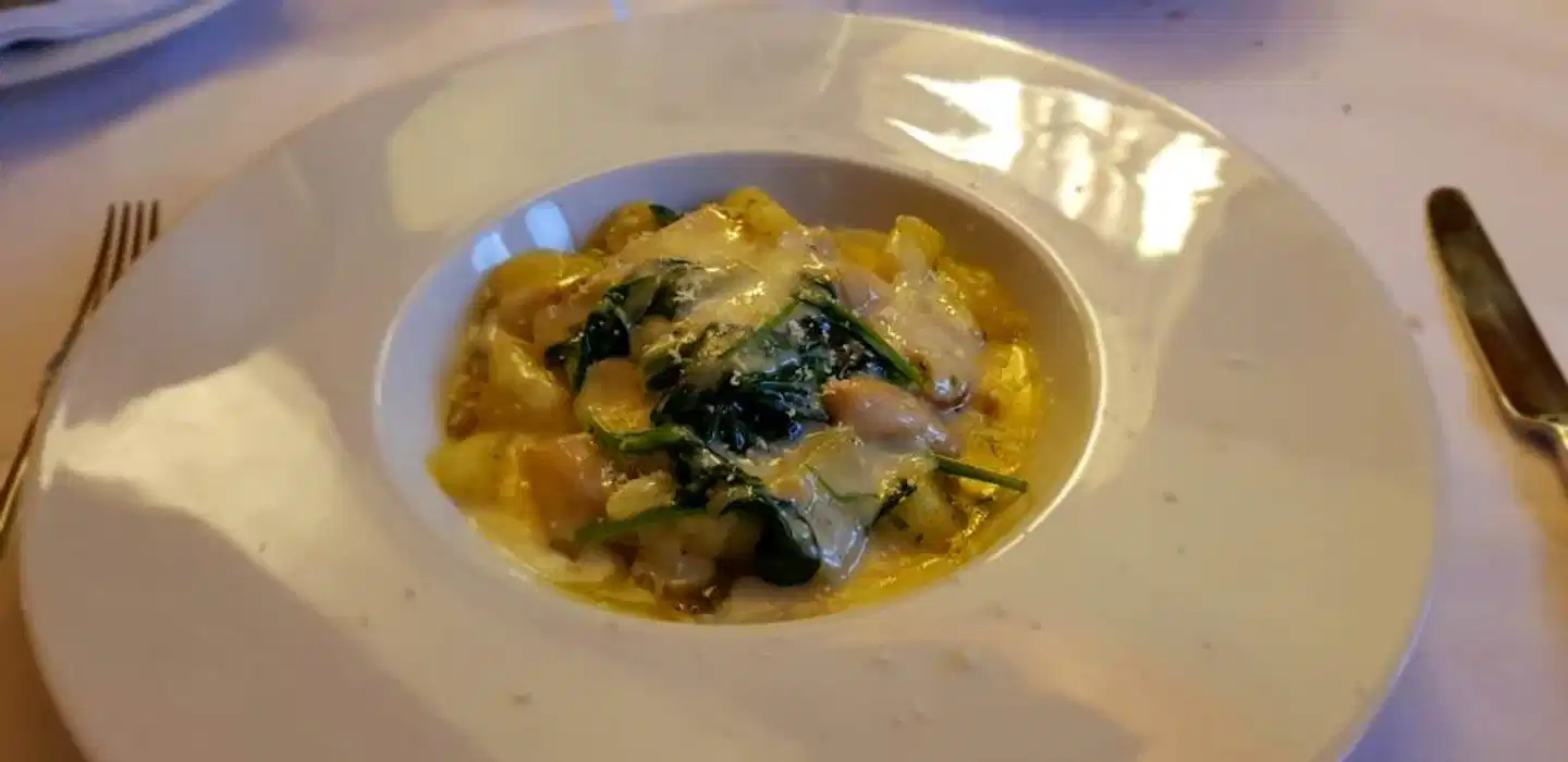 Bellevue Suites & Spa Restaurant