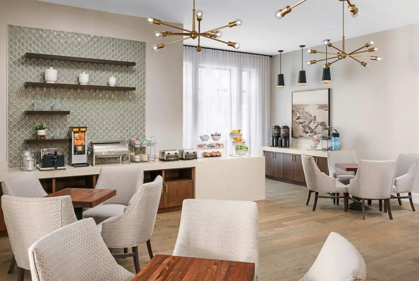 The Bluff Savannah Historic, Tapestry Collection by Hilton Bar