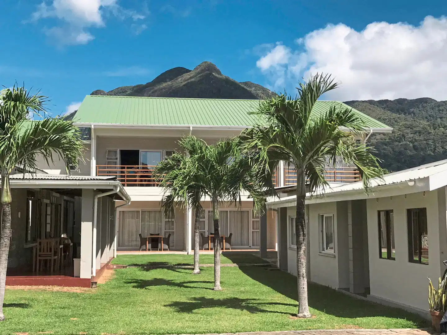 Panorama Relais des Iles Aussenansicht