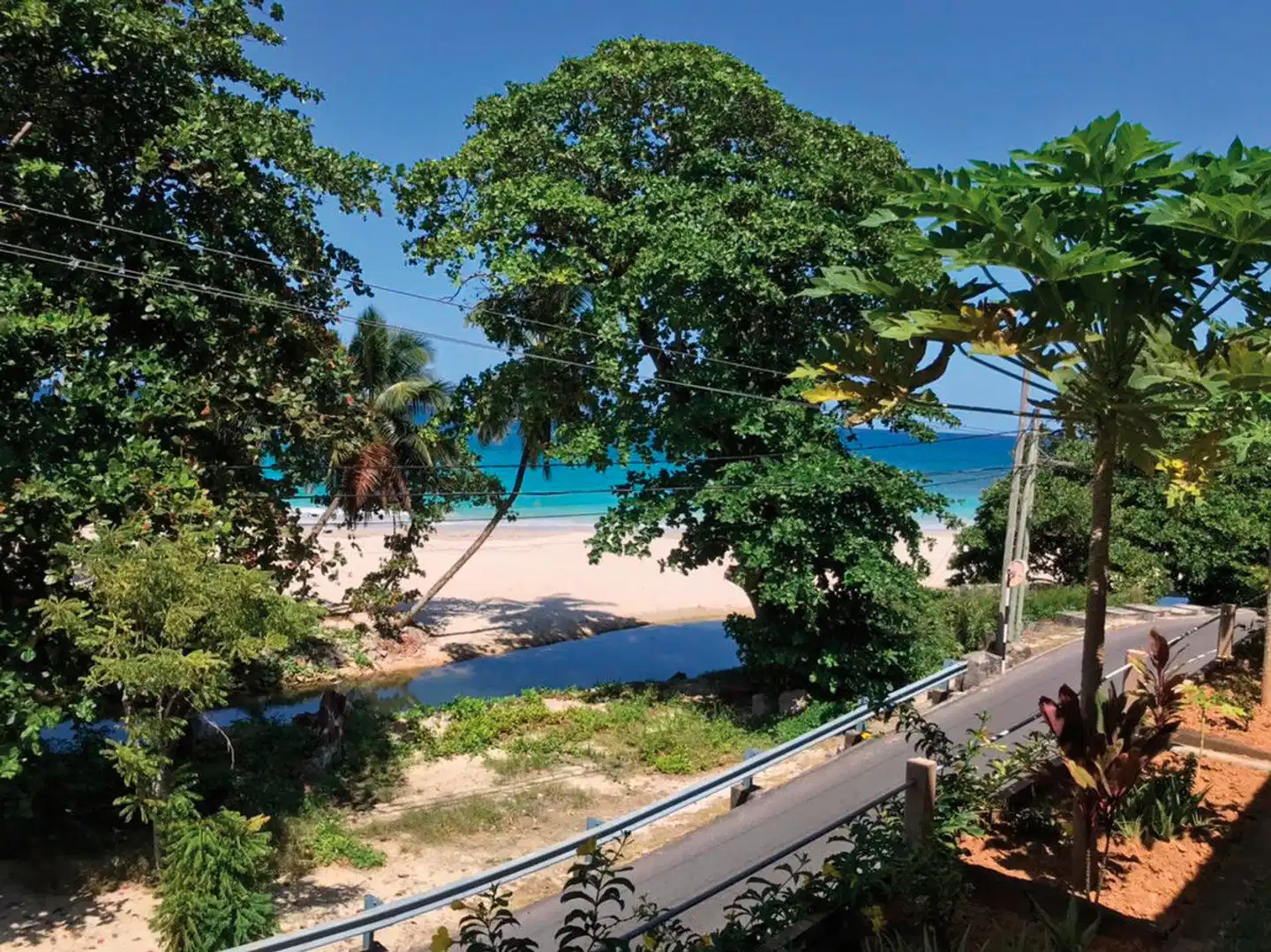 Panorama Relais des Iles Garten
