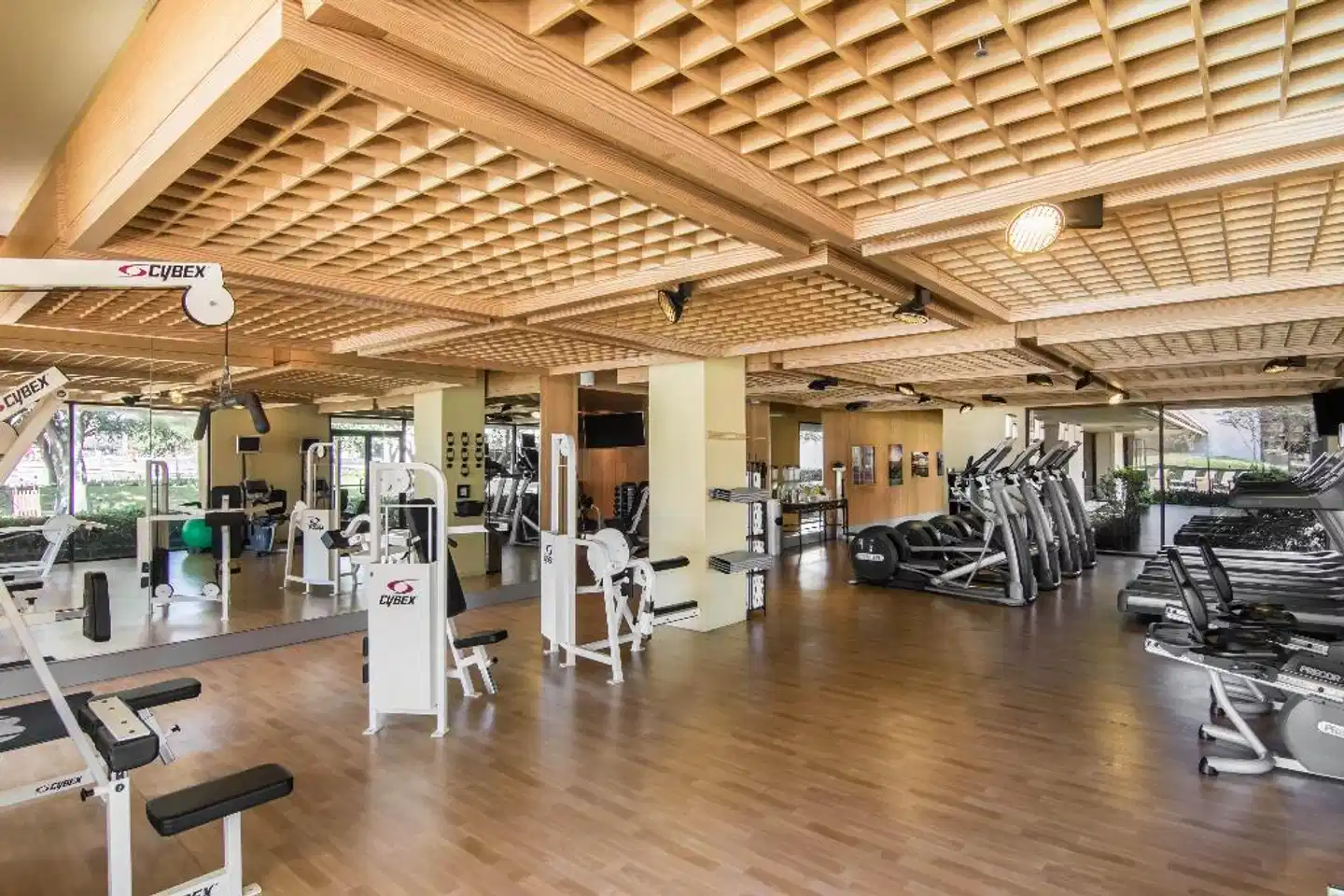 Omni Mandalay at Las Colinas Sport und Entertainment