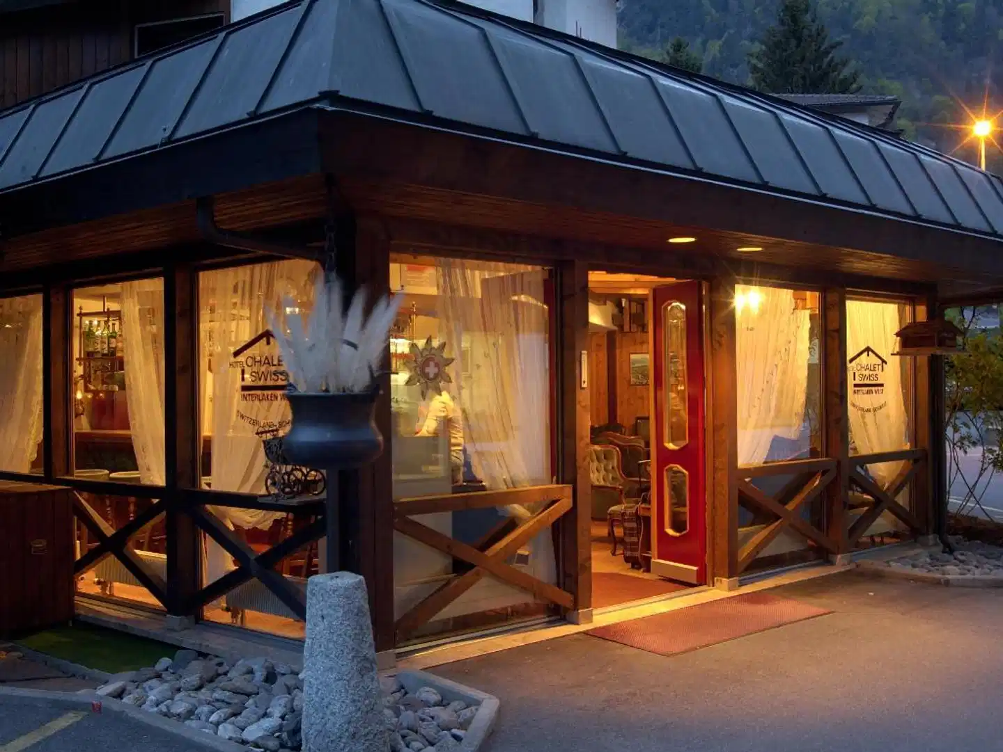 Chalet Swiss Sport und Entertainment
