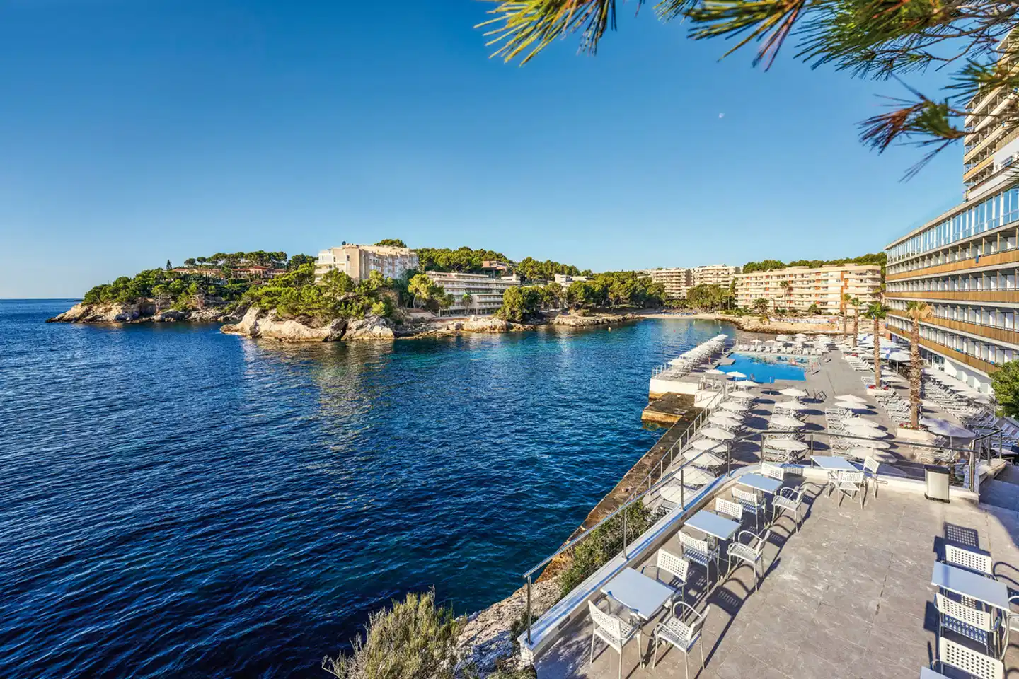 Globales Cala Viñas Landschaft