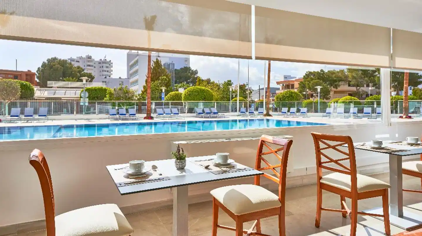 Globales Torrenova Restaurant