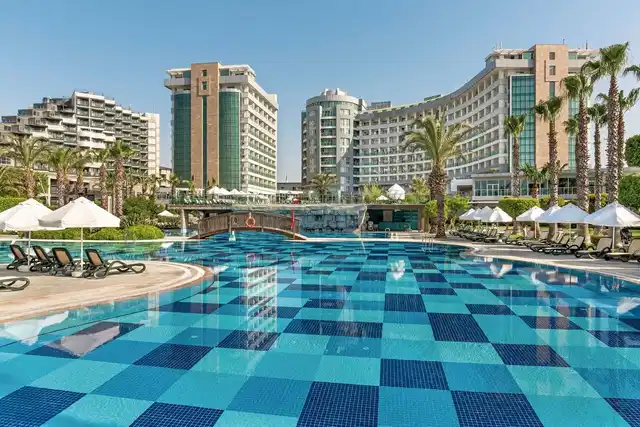 Sherwood Exclusive Lara Pool