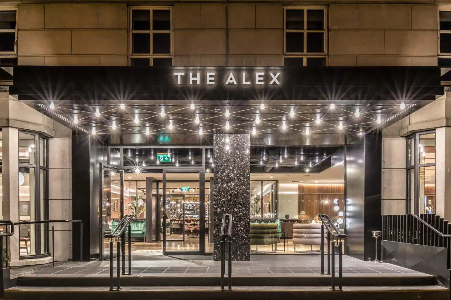 The Alex Hotel Aussenansicht