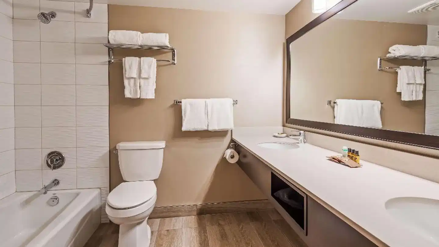 Best Western PLUS Calgary Centre Inn Badezimmer