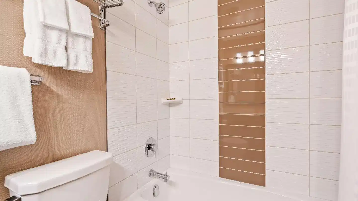 Best Western PLUS Calgary Centre Inn Badezimmer