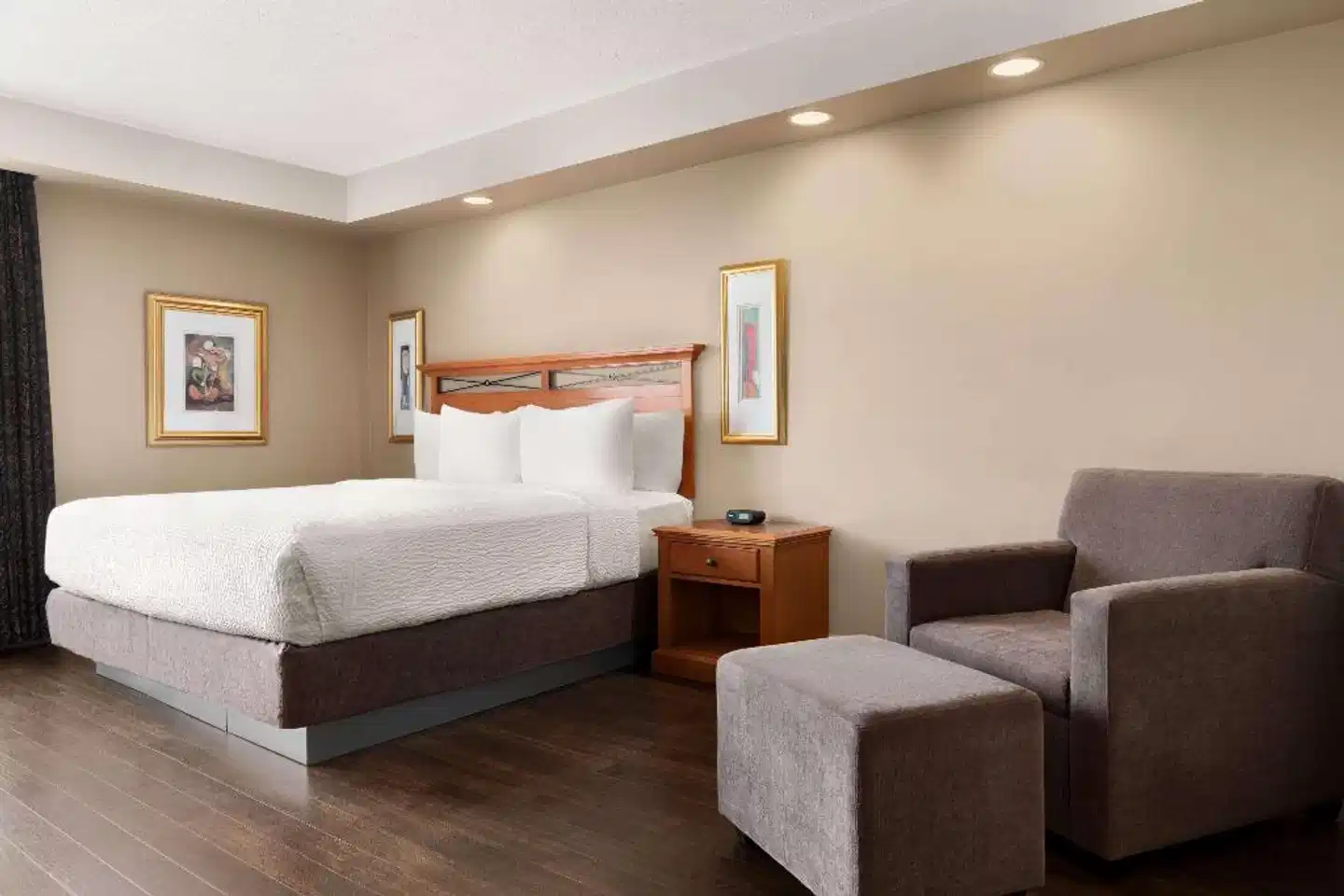 Royal Hotel Calgary, Trademark Collection by Wyndham Wohnbeispiel