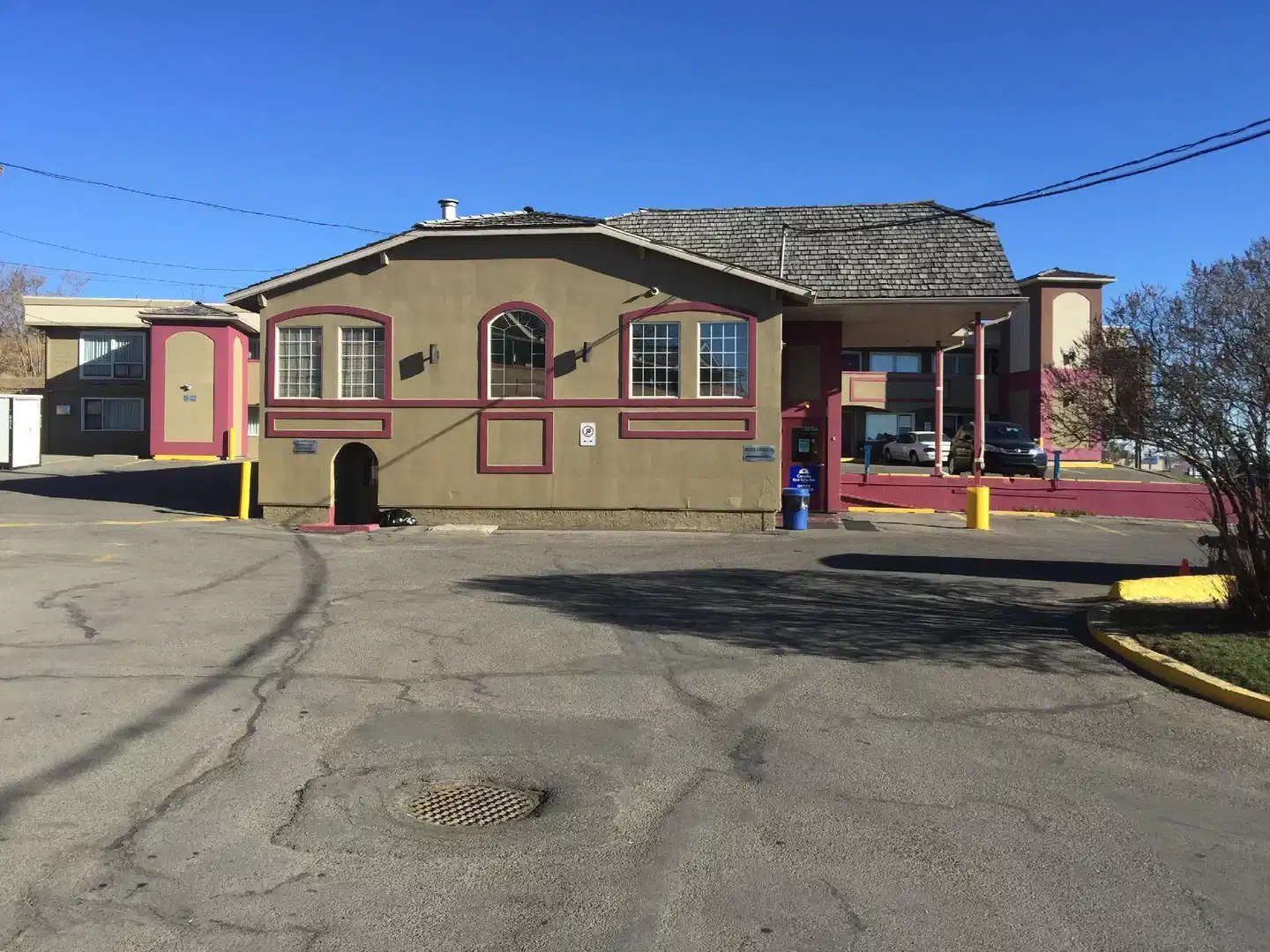 Canadas Best Value Inn Calgary Chinook Station Aussenansicht