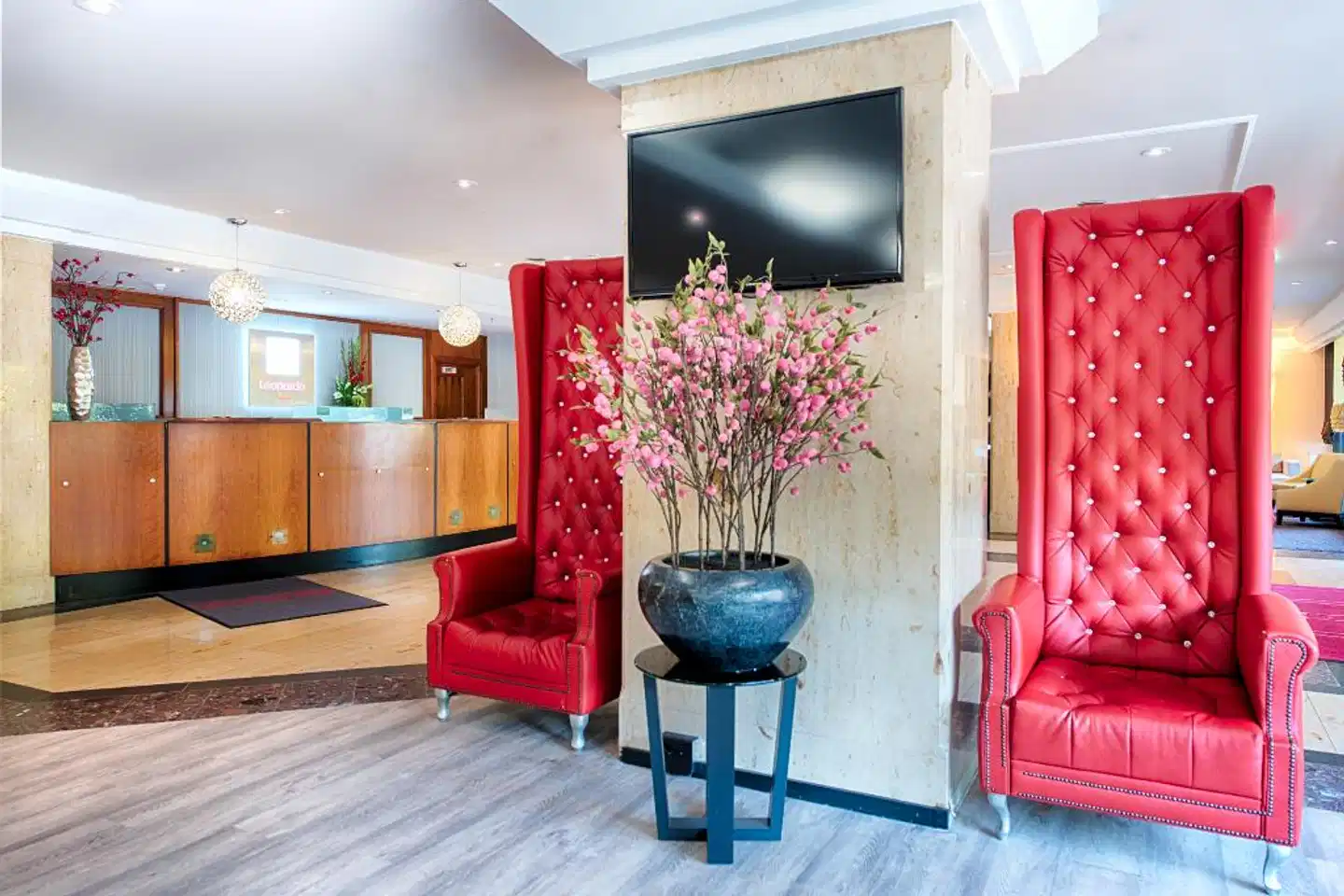 Leonardo Frankfurt City South Lobby