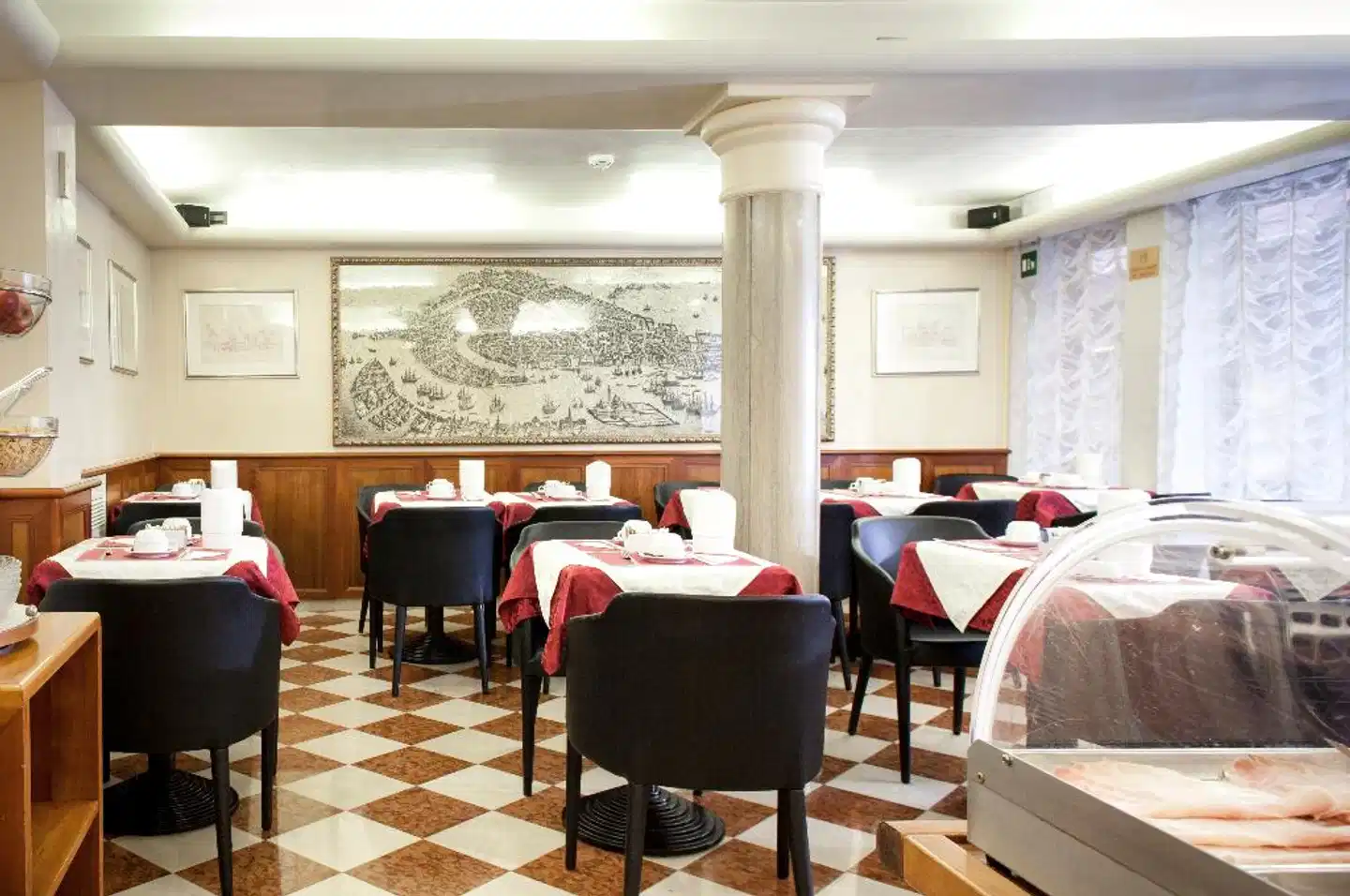 Hotel Commercio & Pellegrino Restaurant