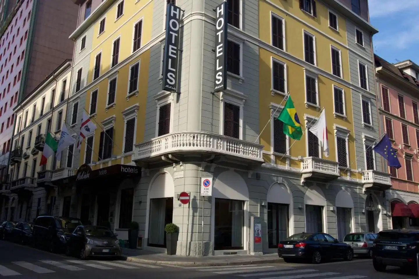 Mokinba Hotels Baviera Aussenansicht