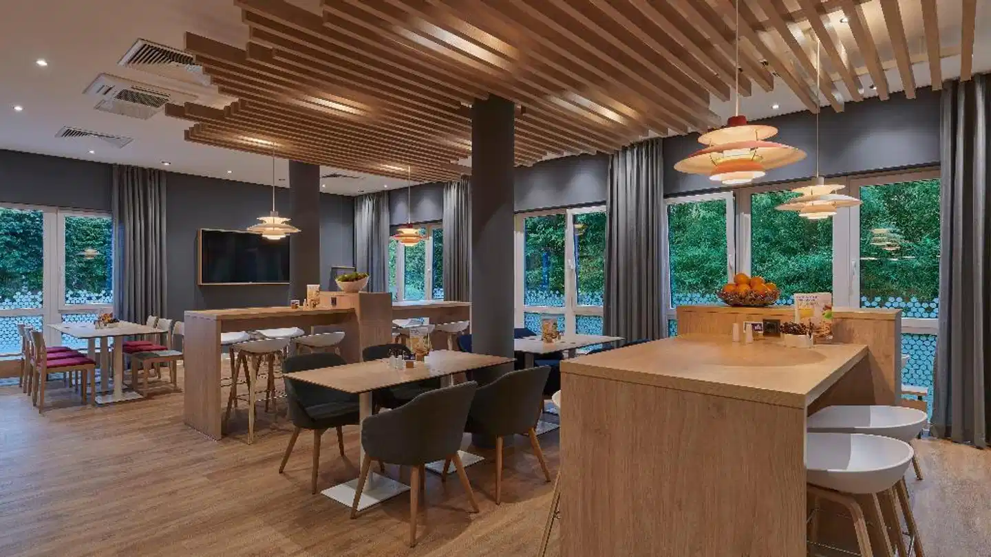 Holiday Inn Express Köln-Troisdorf Bar