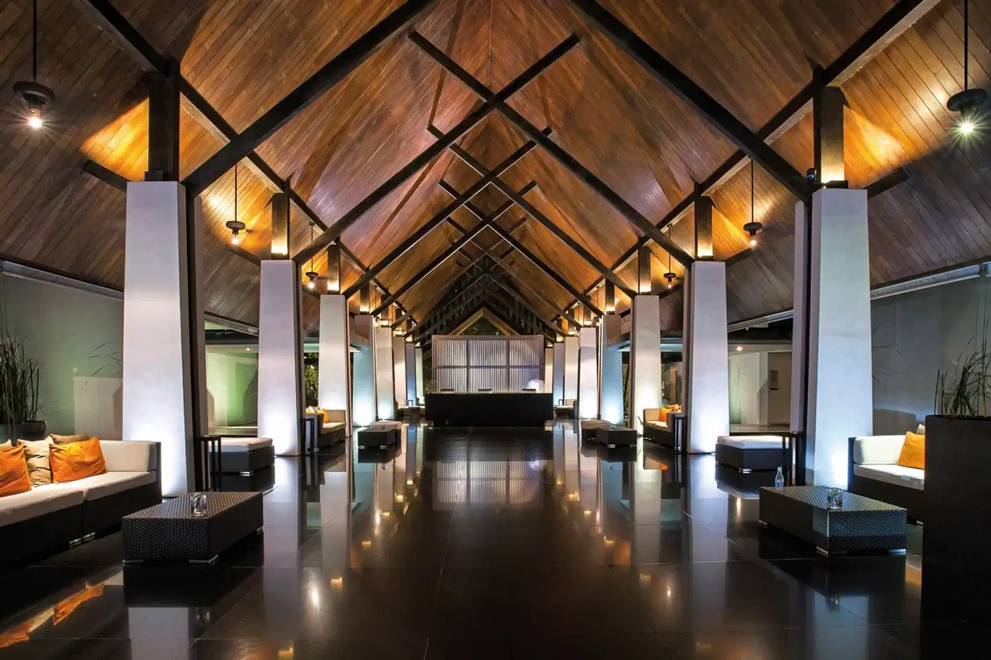 Twinpalms Phuket Hallenbad