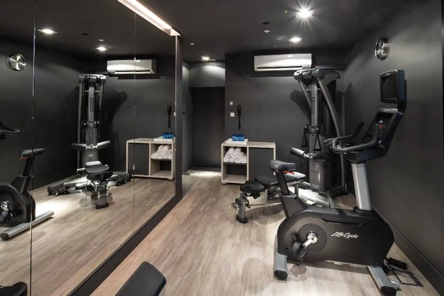 Catalonia Goya Sport und Entertainment