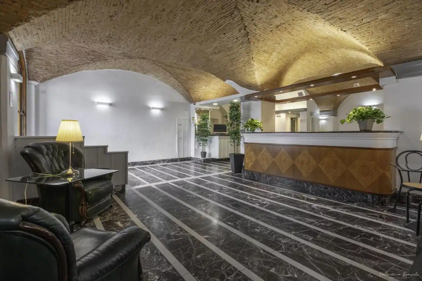 Hotel Argentina Lobby