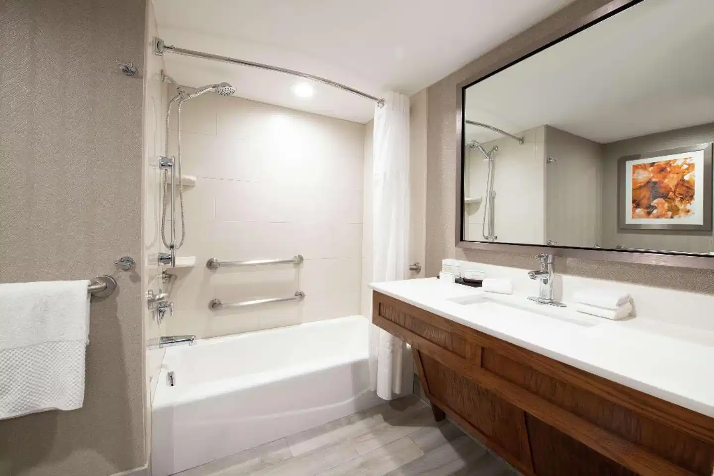 Embassy Suites by Hilton Colorado Springs Badezimmer