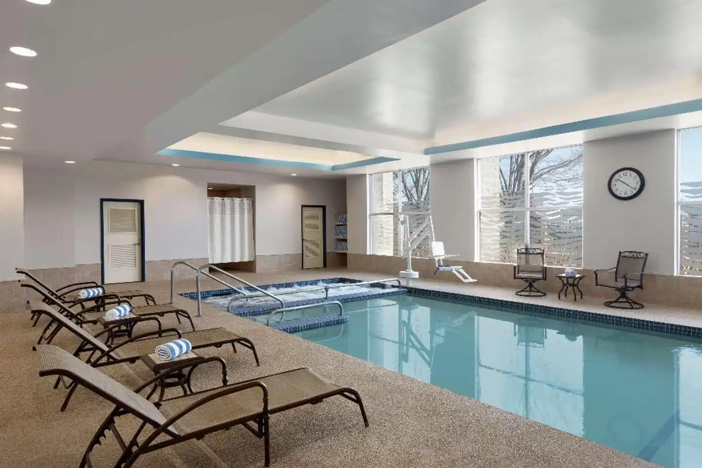 DoubleTree Suites by Hilton Boston - Cambridge Hallenbad
