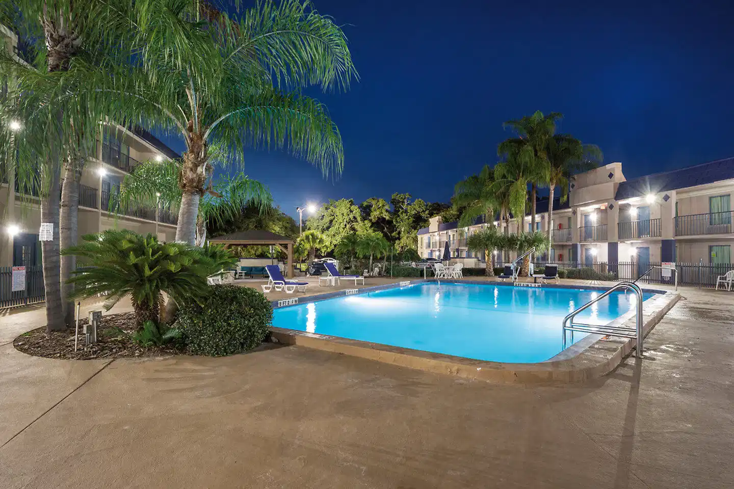 Clarion Clearwater Pool