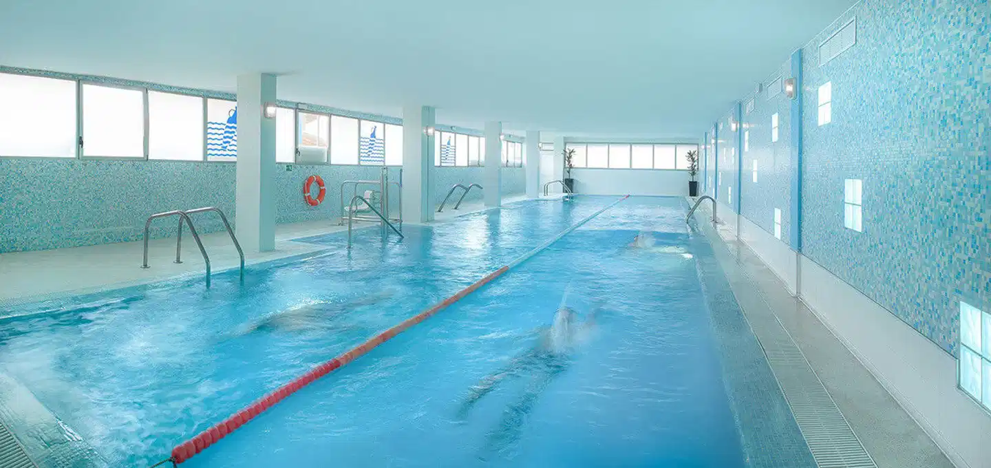 RH Princesa Hotel & SPA Hallenbad