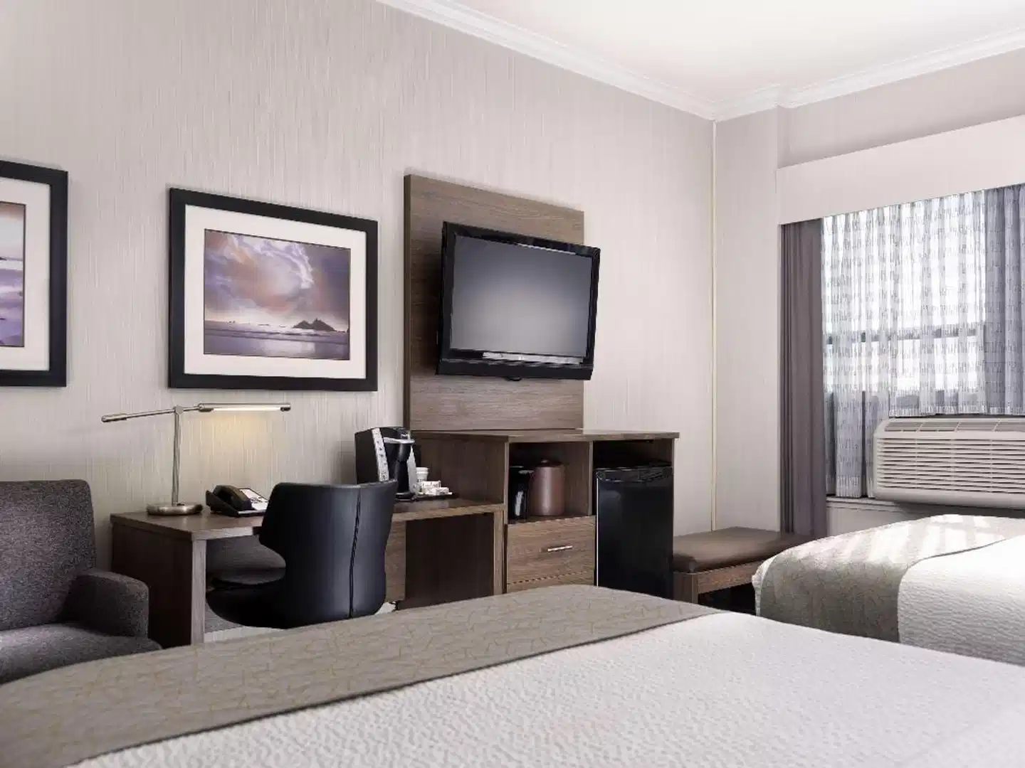 Best Western Plus Carlton Plaza Hotel Wohnbeispiel