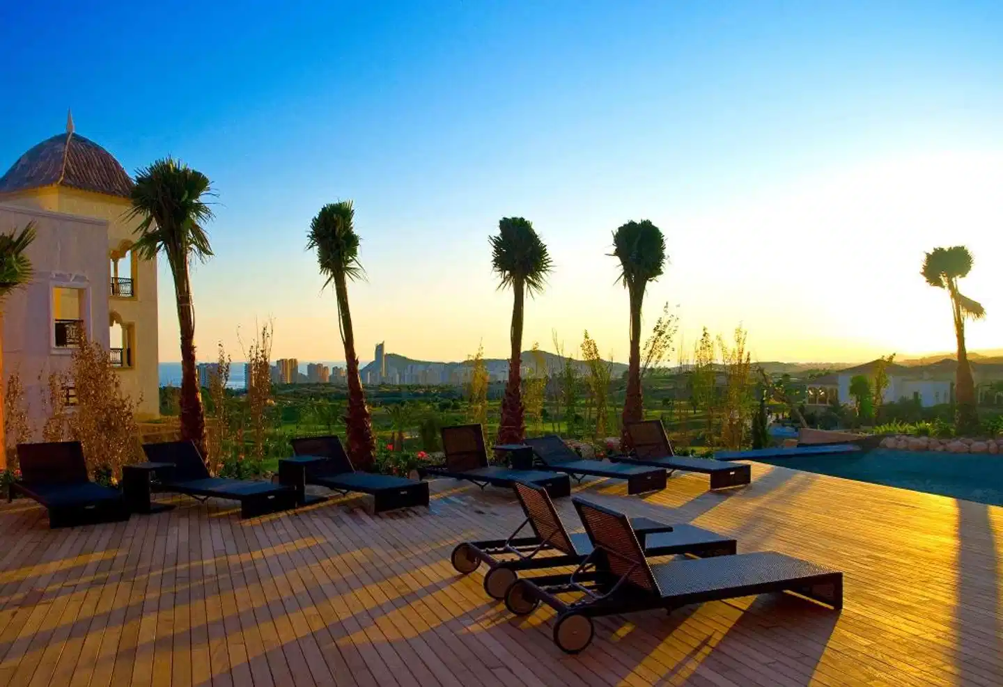 The Level at Melia Villaitana Sport und Entertainment