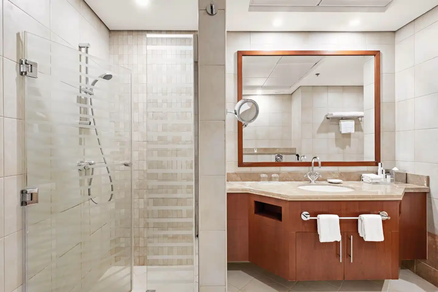 Blue Beach Tower Badezimmer